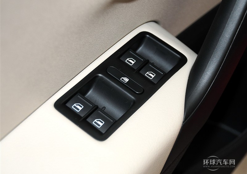 2013款 1.6L 自动舒适版
