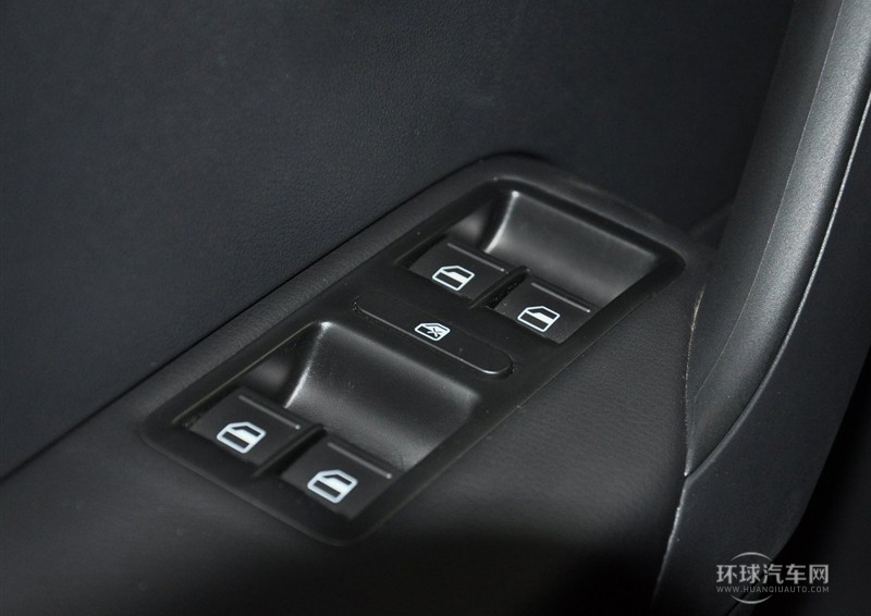 2014款 1.6L 手动舒适版