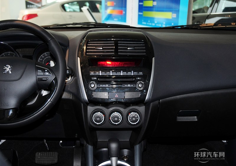 2013款 2.0L 两驱豪华型