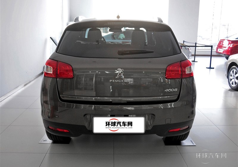 2013款 2.0L 四驱时尚型