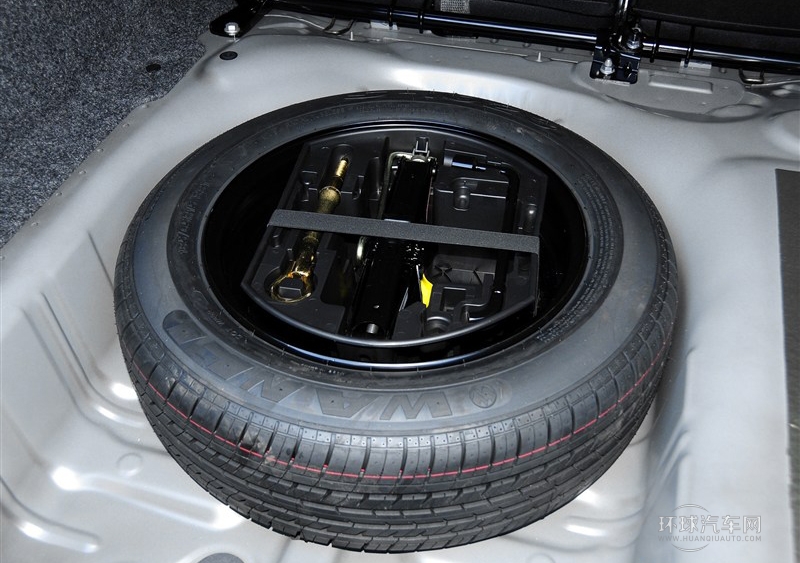 2014款 1.6L 自动豪华版