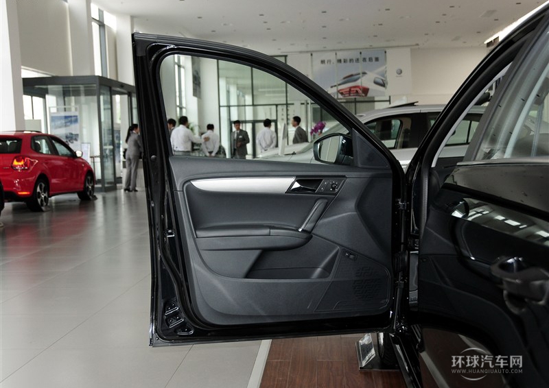 2013款 改款 1.6L 自动豪华版