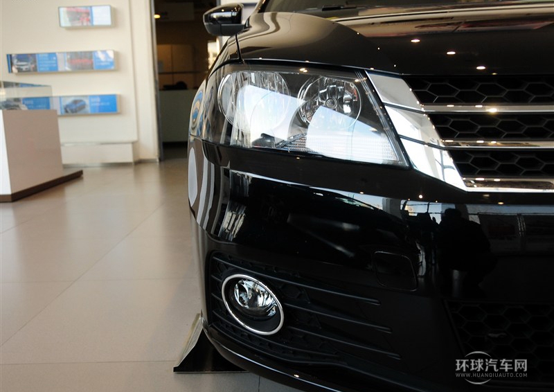 2014款 1.6L 自动运动版