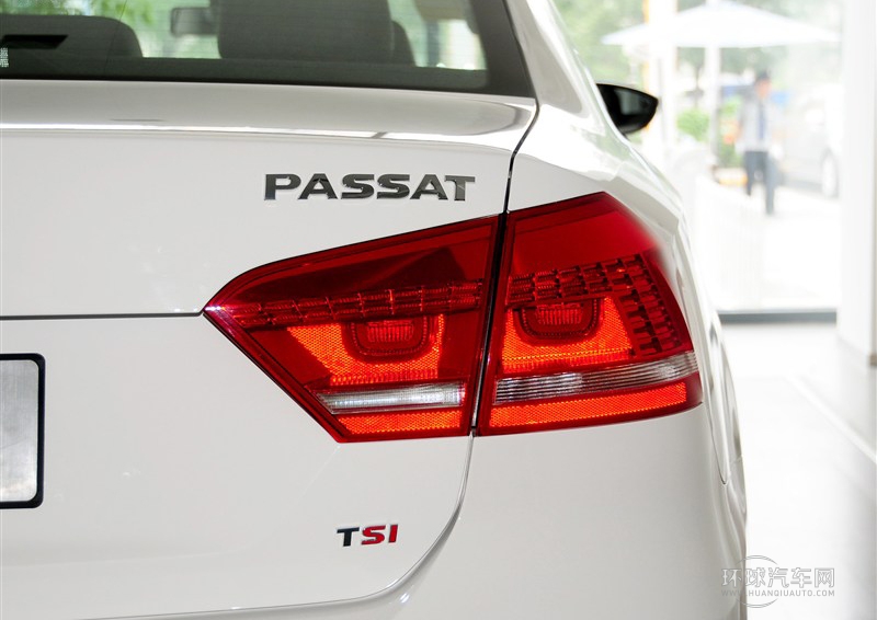 2014款 1.8TSI DSG尊荣导航版