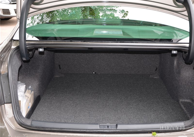 2014款 2.0TSI DSG御尊导航版