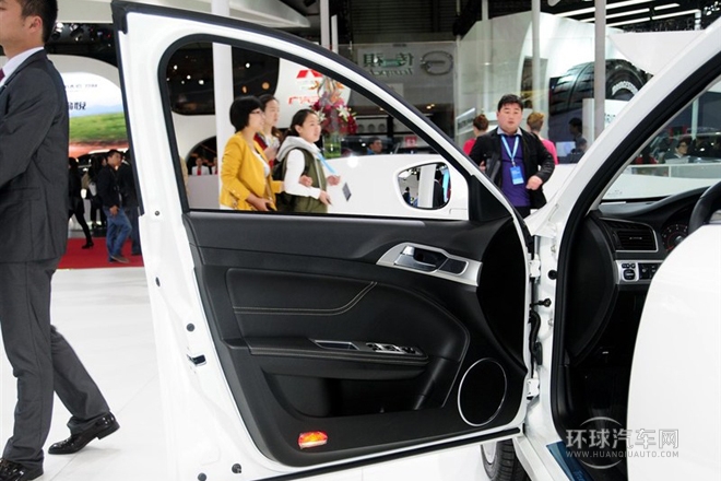 2013款 1.8T 自动至尊版