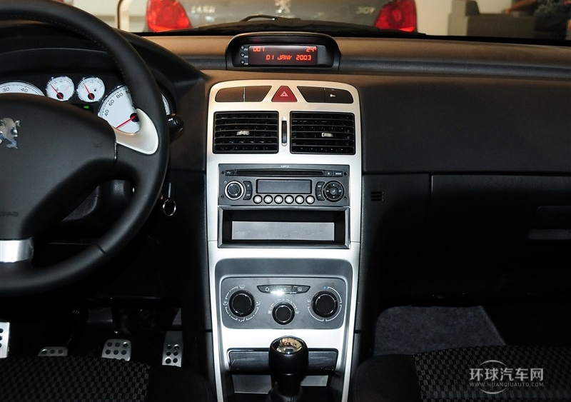 2013款 1.6L 手动CROSS