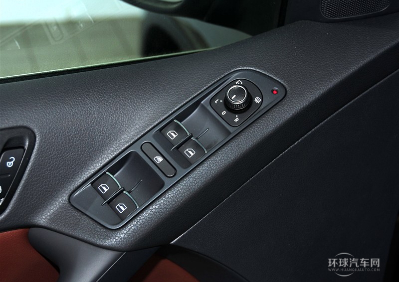 2013款 2.0TSI 自动四驱旗舰版