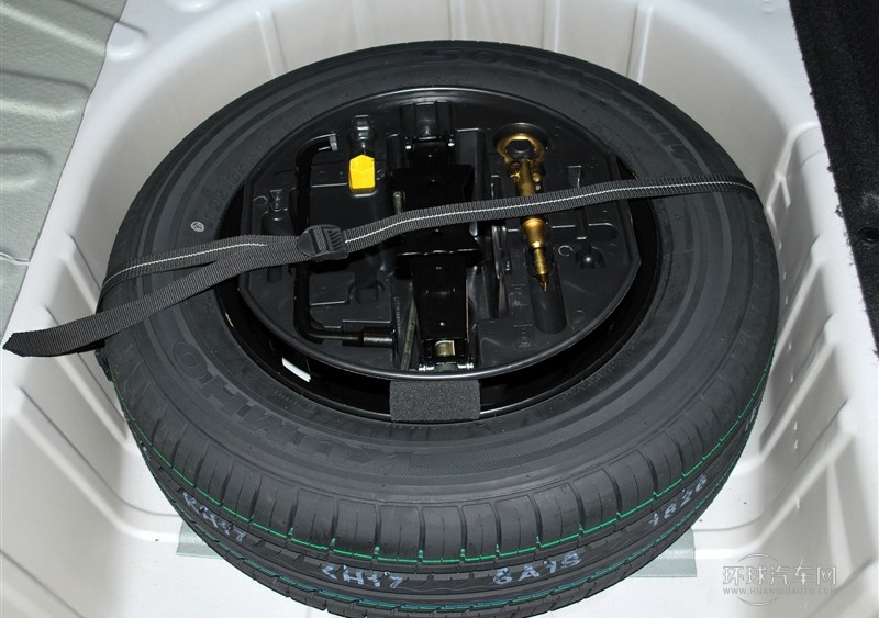 2014款 乐享版 1.6L 手动优尚型CNG