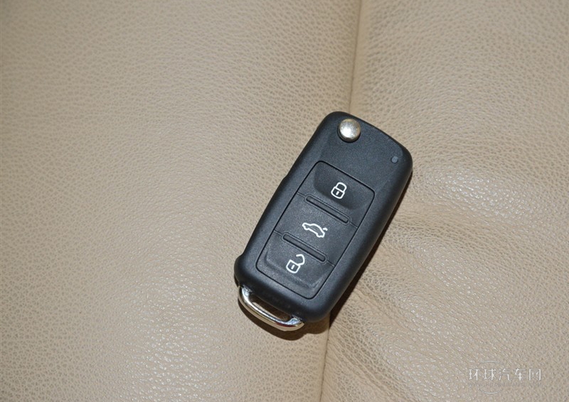 2013款 1.4T 自动睿智版7座