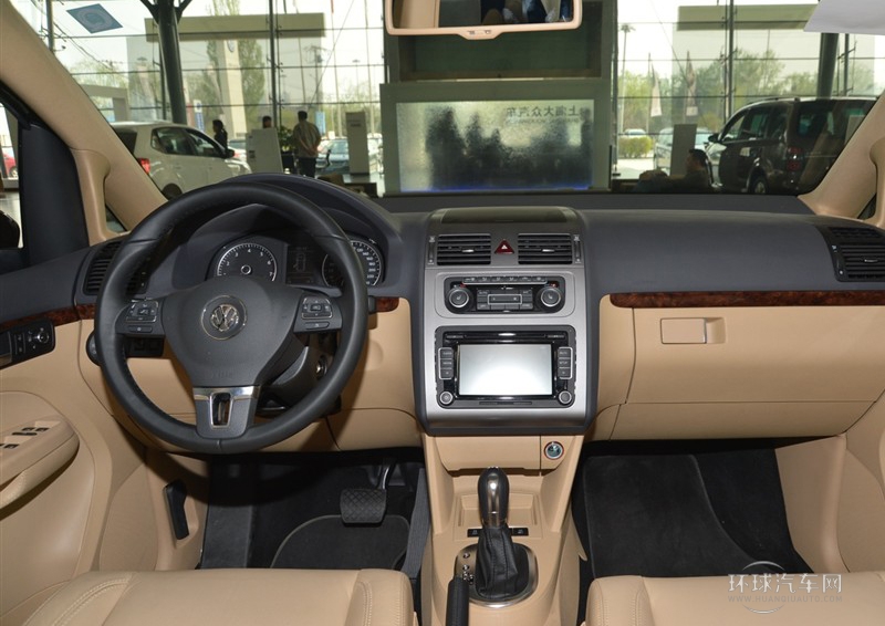 2013款 1.4T 自动睿智版7座