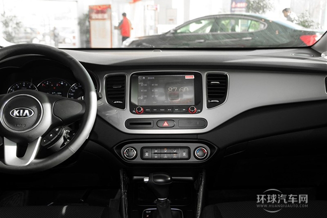 2013款 2.0L 7座自动标准版 国IV