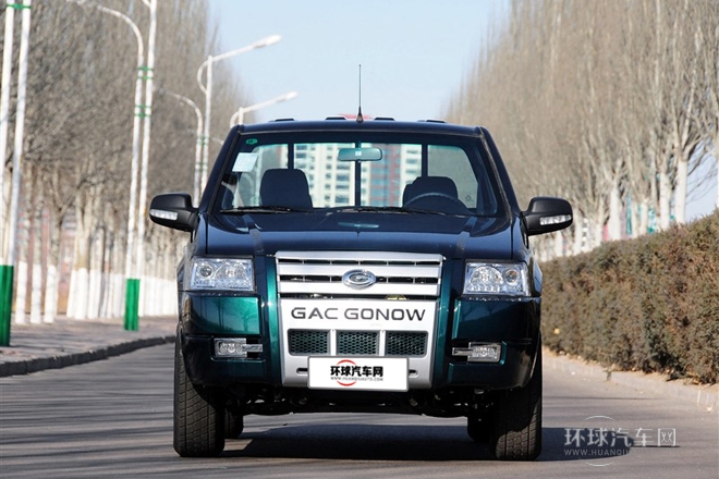 2010款 2.2L汽油豪华型短货箱