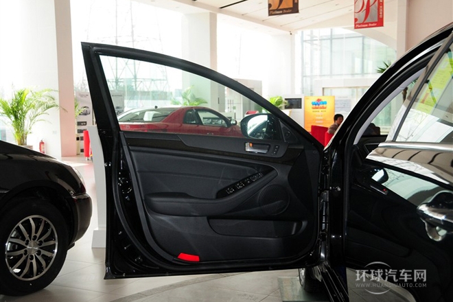 2013款 2.4L 商务天窗型 国IV