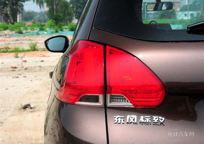 2014款 1.6L 自动潮流版