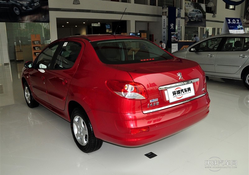 2011款 三厢 1.6L 手动驭乐版