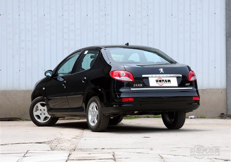 2011款 三厢 1.6L 自动驭乐版