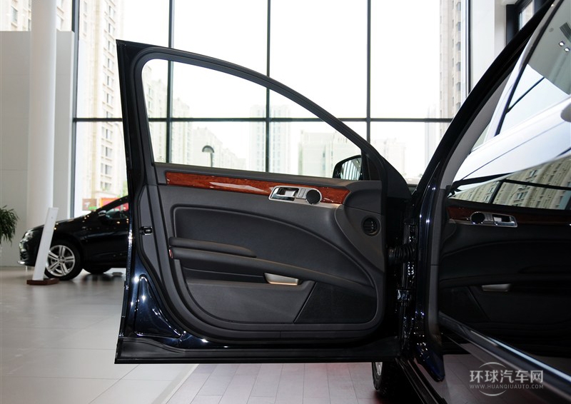 2012款 3.0L 商务型