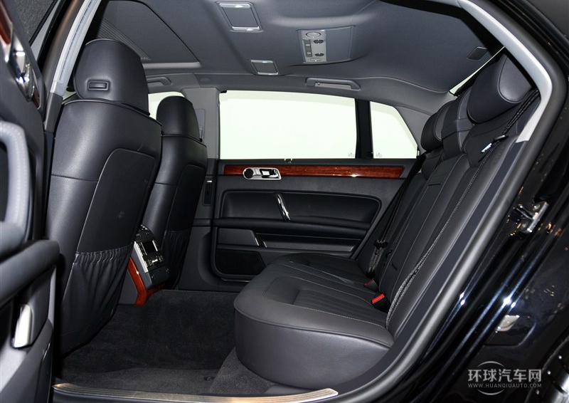 2012款 3.0L 商务型