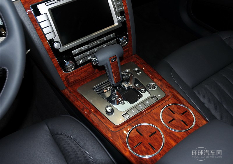 2012款 3.0L 商务型