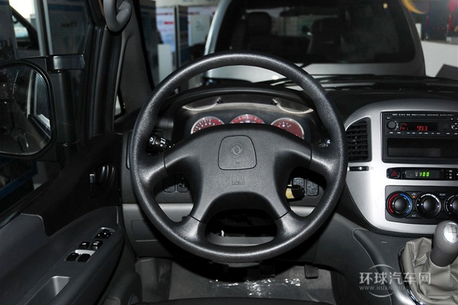 2014款 M5 Q3 2.0L 7座短轴豪华型