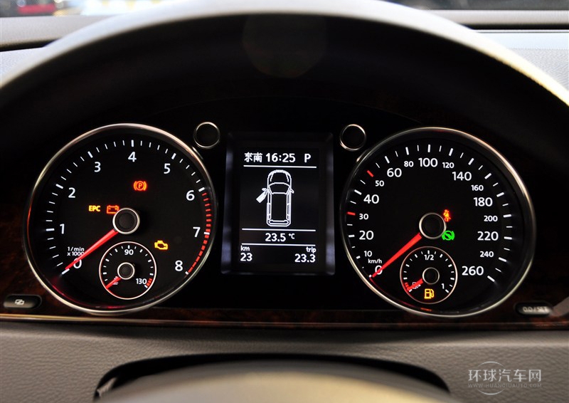 2012款 旅行版 2.0TSI 豪华型