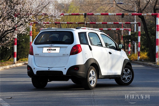 2012款 1.5L 手动豪华型