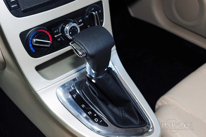 2012款 1.5L 自动舒适型