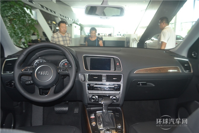 2013款 40 TFSI 舒适型