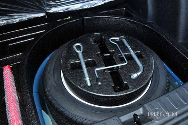 2012款 1.6L 自动豪华型