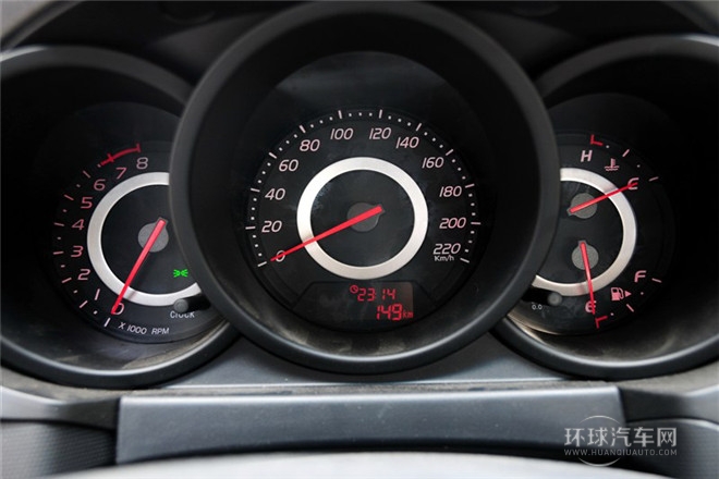 2012款 三厢 1.6L CVT进取型