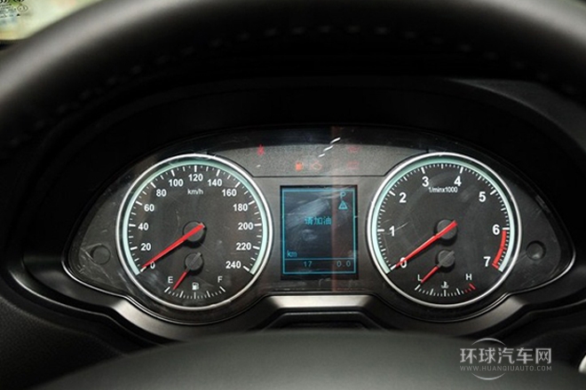 2012款 1.6L 自动尊贵型