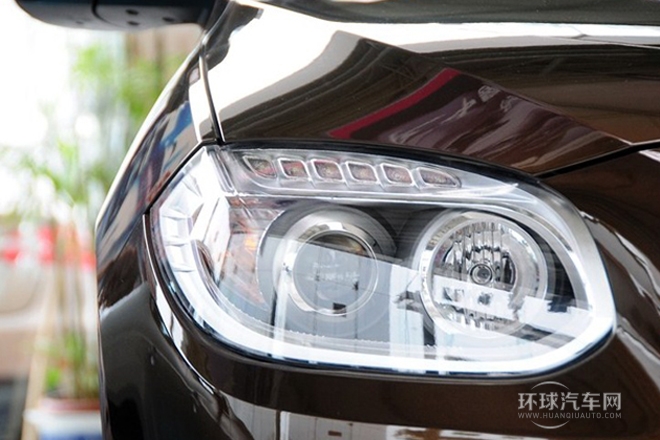 2012款 1.6L 自动尊贵型