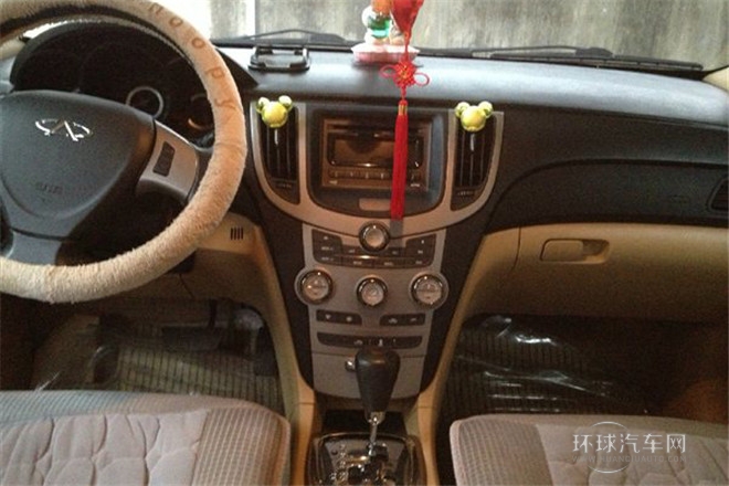 2010款 改款三厢 1.8L 自动进取型