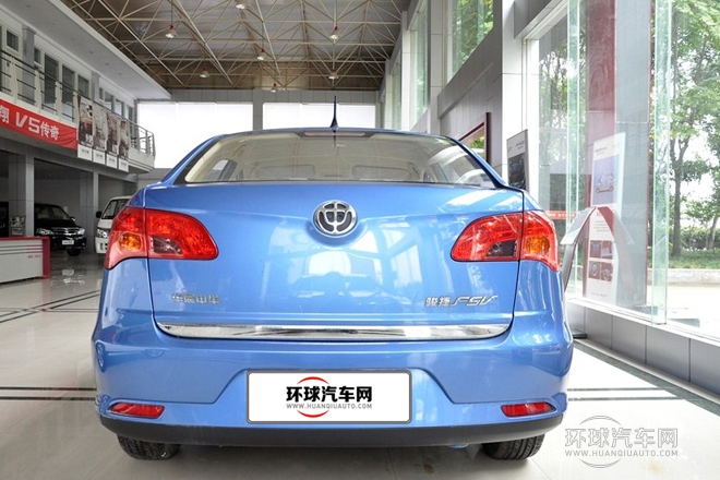 2011款 1.5L 手动经典型