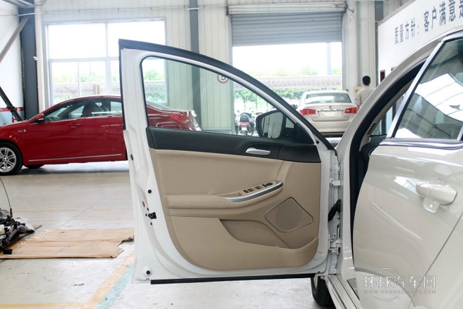 2013款 经典版 550 1.8L 自动豪华型
