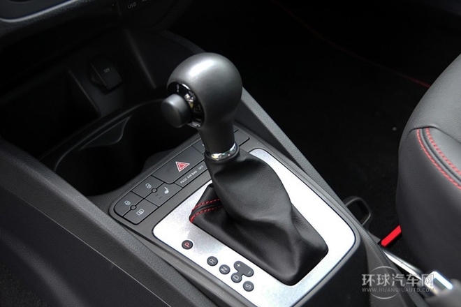2013款 1.4TSI 5门版FR