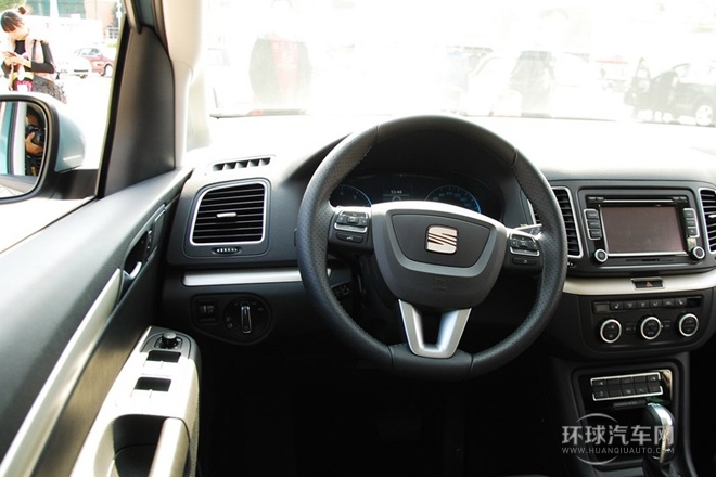 2013款 1.8TSI 豪华导航版 欧V