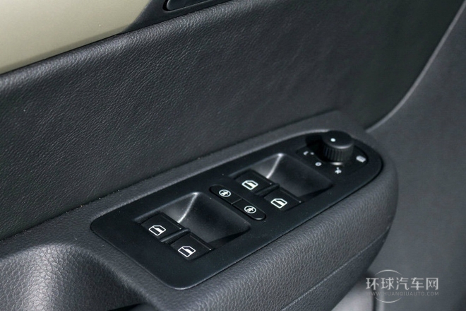 2013款 1.8TSI 豪华导航版 欧IV