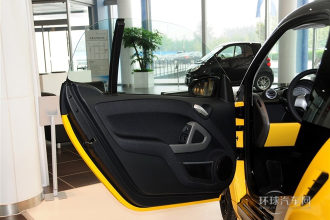2013款 1.0 MHD 硬顶城市游侠特别版