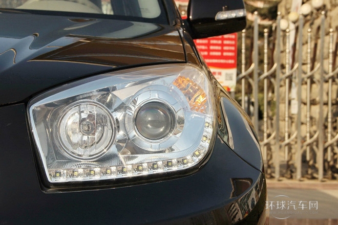 2012款 改款 1.8L 自动豪华型