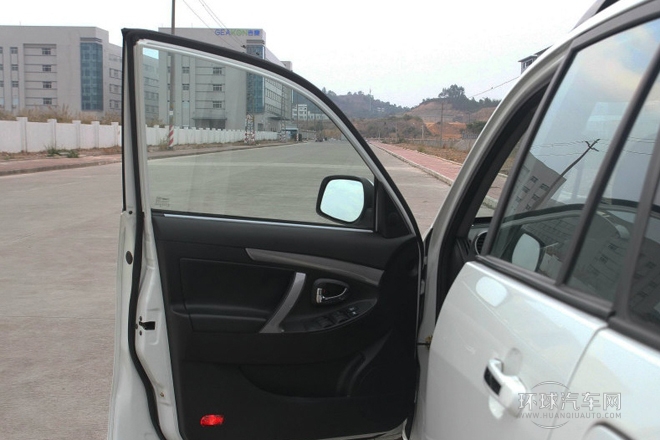 2012款 改款 1.8L 自动标准型