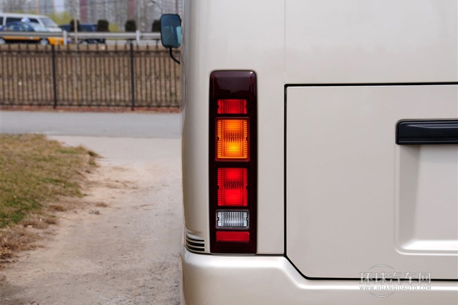2011款 4.5L-尊贵VIP