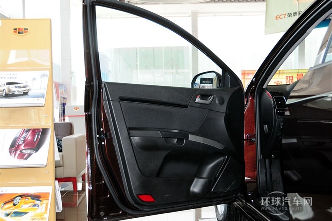 2013款 两厢 1.5L 手动进取型