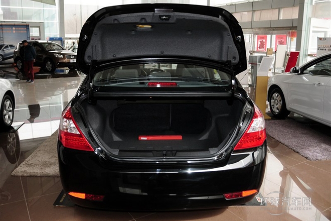 2013款 三厢 1.5L 手动进取型