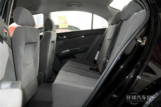 2013款 三厢 1.5L 手动进取型