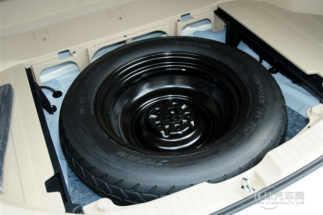 2013款 2.7L 四驱豪华版