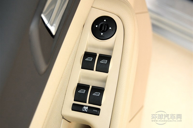 2013款 三厢经典 1.8L MT基本型