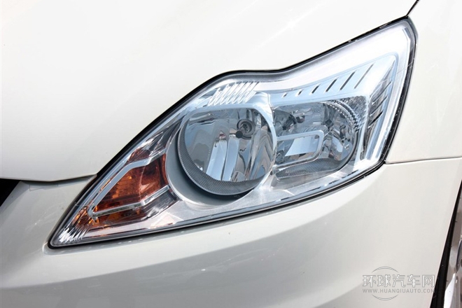 2013款 三厢经典 1.8L AT基本型