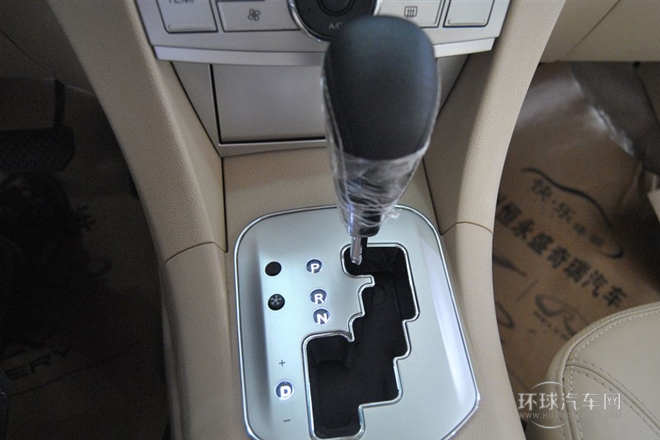 2012款 2.0L 自动尊享型DVVT